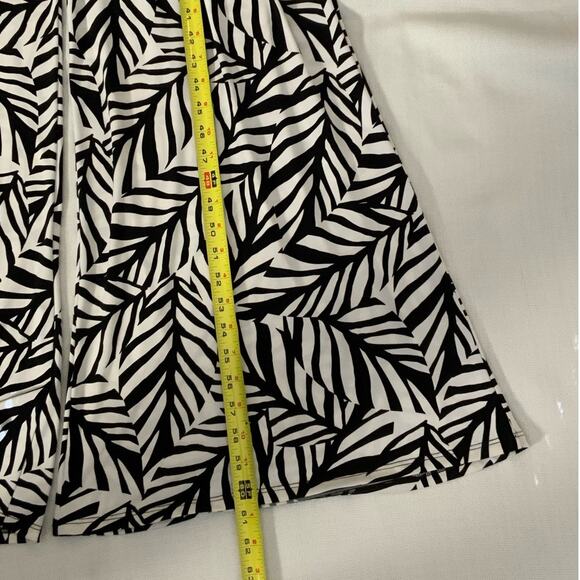 Clara Sun Woo Signature Jumpsuit - Leaf Stripe - Picture 12 of 14